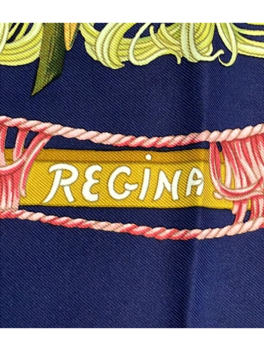 Hermes Scarf Carre 90 Silk 100% Regina - Picture 4 of 6